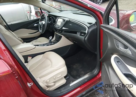 2017 Buick Envision Essence z USA, uszkodzony, nr VIN LRBFXBSA7HD100252